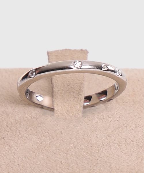 platinum diamond wedding band