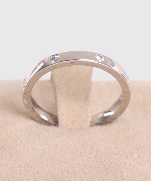 platinum diamond wedding band